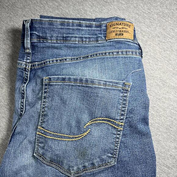 Levi's Denim - Levi's Signature Woman’s 33 x 34 Mid-Rise Skinny Jeans Light Wash Womans Pajts